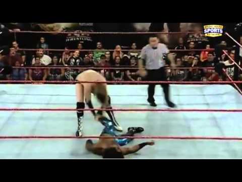 Chris Hero/Kassius Ohno First K.O. Elbow Shot in FCW (Debut)
