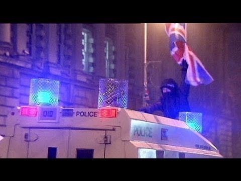 Warum brennt es wieder in Nordirland?