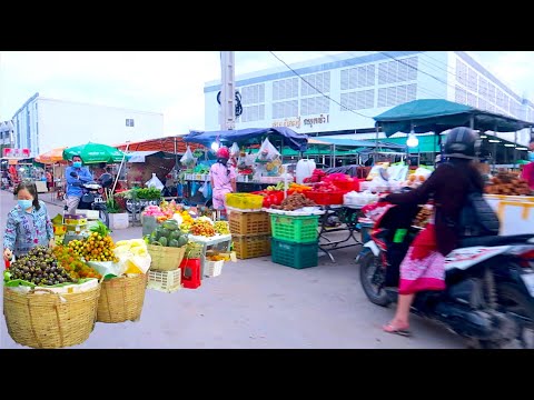 Chhouk Va Market in the evening driving tour