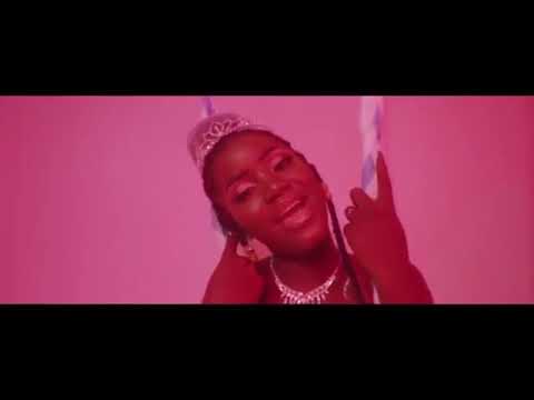 Darina Victry - Laisse moi t'aimer (clip Officiel)