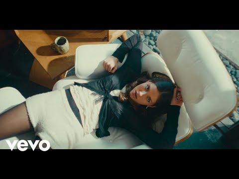 Kate Peytavin - i don't feel anything (Official Video)