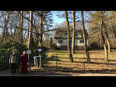 MN54: With Potaliya the Householder - Potaliya Sutta (2/2) I Ayya Vimalanyani