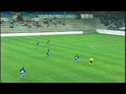 Oliver Thommen scores against Servette 19.9.1999