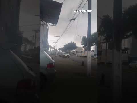 Transformadores explodem e pedaços de construção voam durante chuva em Catalão