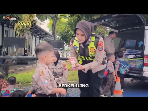 BELAJAR LALU LINTAS BERSAMA SATLANTAS POLRES TRENGGALEK