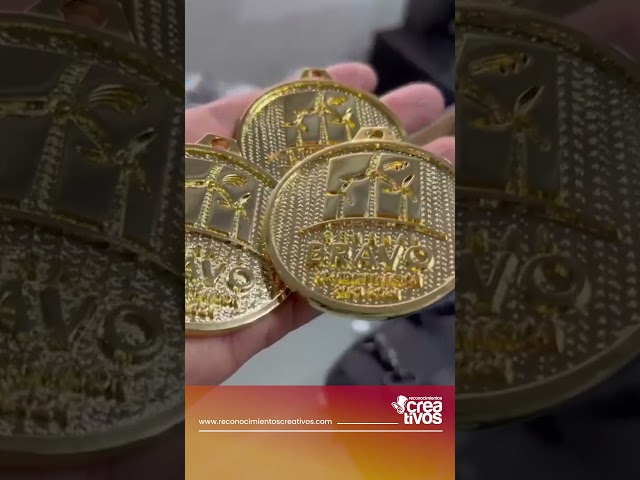 Vídeo relacionado con Medallas de oro Bighan con cinta, medallas para ganadores para niños, eventos infantiles, aulas, juegos de oficina y deportes