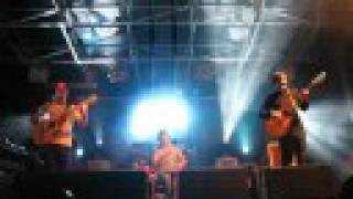 Puggy - Out of Hand (ACOUSTIC) @ Wally Gat Rock 2008