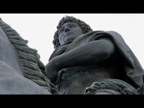 Le Roi retrouve le soleil : la restauration de la statue de Bellecour s'achève· RCF Lyon