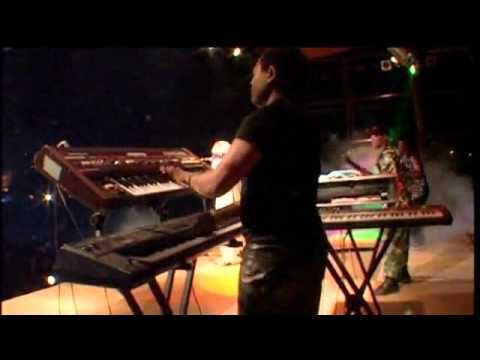 Lucky Dube  Live in Uganda - Guns and roses (HD)