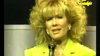Mala Suerte (En Vivo) - Vikki Carr