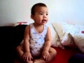 Victória Assistindo Galinha Pintadinha AVI