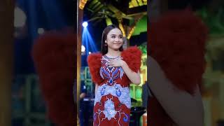Download lagu Malam bisikan pada dirinya - Tasya Rosmala #adella #shorts #storywa #tasya_rosmala #viraltiktok mp3