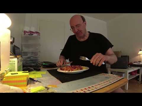 MongoTV_12111 - ENGLISH VLOG -  Monday 4 PM - Eating Chili Con Carne With Rice - 9.736 Video To Go