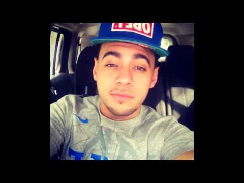 Young Cuervo ft. Black star - Snapbacks and tattoos (2real)