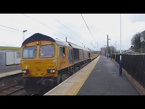 GBRF Class 66 accelerates through Alnmouth (26/2/18)