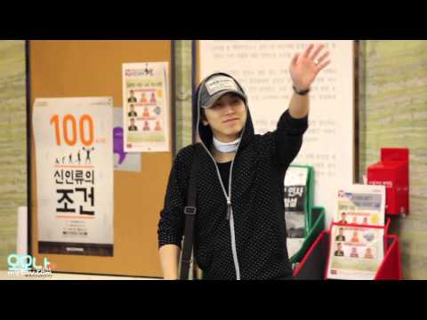 130404 Super Junior Sungmin leaving Sukira Kiss The Radio