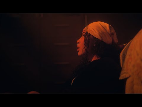 Tatiana Gomez- Lo que tiene que doler - MADAME (oro rosa )