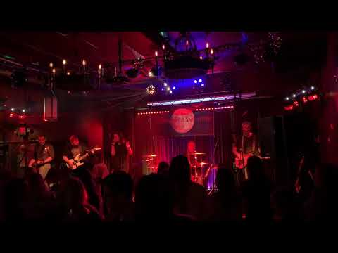 Sweet Child O' Mine - Midnight Moonshine Live @ Olive Ridley's!