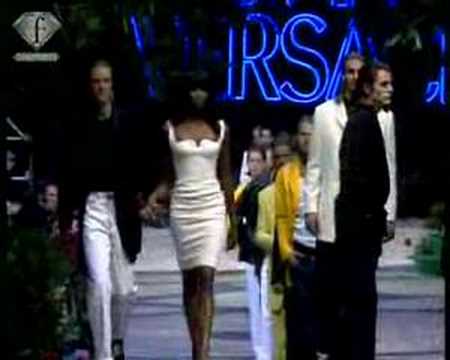 fashiontv | FTV.com - GIANNI VERSACE AT HOME 1996/1997