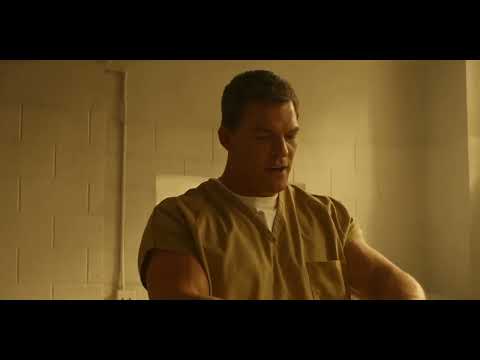 Reacher - Cena de luta no banheiro da prisão (Dublado) EP 01 x 01