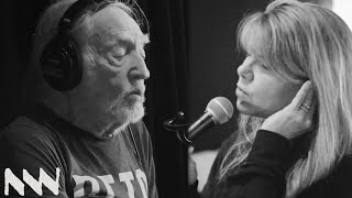 Paula Nelson &amp; Willie Nelson | Slow Down Old World | The Next Waltz