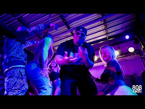 Santeezy - Toxica Ft. @DoKnowsWorld (Prod. Rappa)