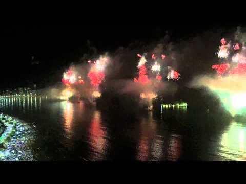 Réveillon 2015 Balneário Camboriú. Show de fogos da virada em timelapse [completo] na Beira-mar.