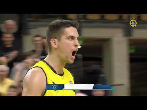 Perl Zoltán győztes kosara a Le Mans ellen