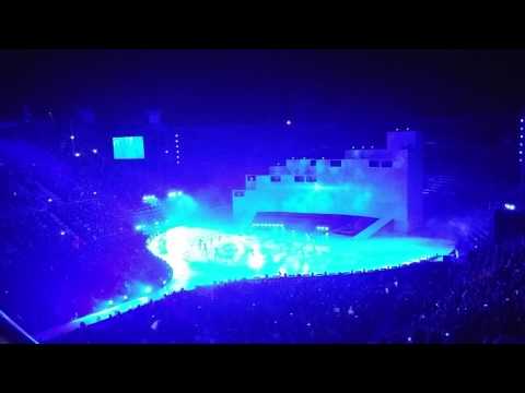 Intimissimi on ice Verona Arena. A Sky full of stars.  Hot shivers senior synchro team