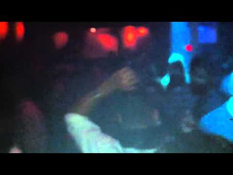 Latino 96.3 DJ Hife drops Check My Steezo at Club (GruvStar)