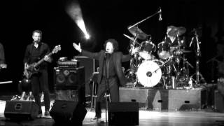 Thunder In My Heart - Leo Sayer Live '09