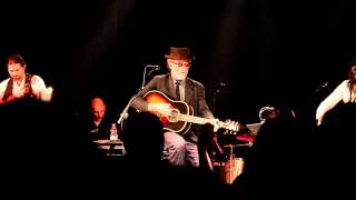 Francesco De Gregori - Sotto le stelle del Messico a trapanar - HD