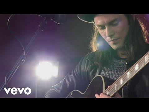 James Bay - Hold Back The River (Live At hmv Manchester) thumnail