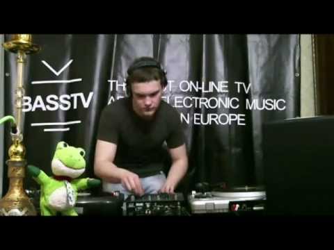Basstv Live - Эфир № 013 - Johnny D