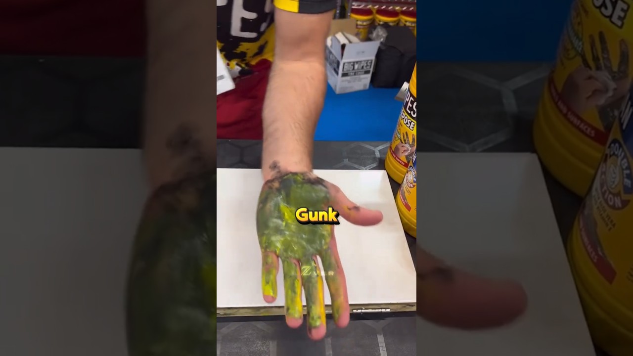 손에서 접착제를 제거하는 방법