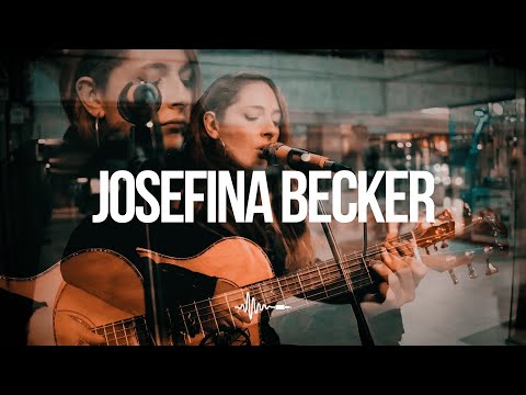 Telefunken Elektroakustik, MXL & Washburn | Josefina Becker