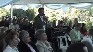 Leon Behr, love changes everything.mp4