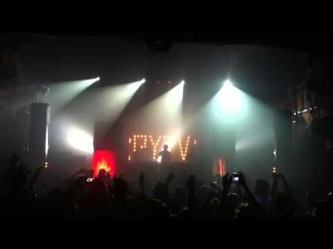 Brodinski @ Plug Your TV Bromance "Monstart X RTB" - Rockstore 2012-11-17