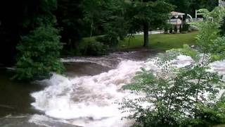 preview picture of video 'Westwood NJ, Bergen County, DPW Falls flooding June 23. 2011'