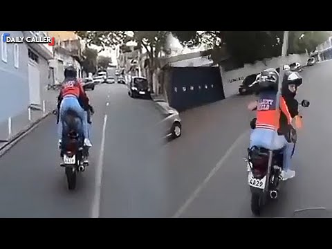 The Most Amazing Motorcycle Police Chase Ever!