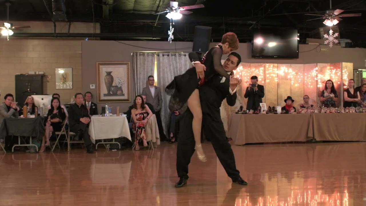 Video thumbnail for Miriam Larici and Leonardo Barrionuevo at Milonga Sonata 2/3