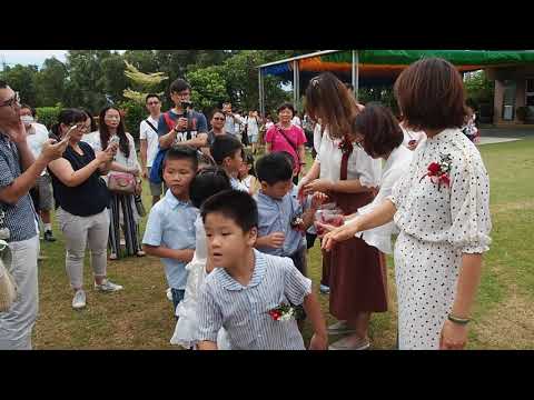 新奇屋幼兒園~第18屆畢業典禮花絮~我畢業了 8 瓶中信 新奇屋幼兒園~第18屆畢業典禮花絮~我畢業了 8 瓶中信