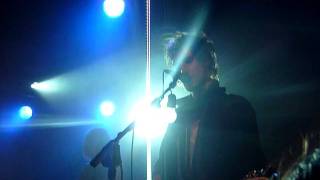 A piece of Kensington performing All That I Know live at Het Kasteel