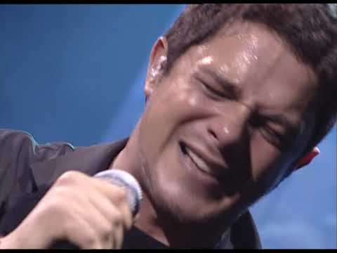 Alejandro Sanz - Medley: Si tú me miras, La fuerza del corazón, Si hay dios, Viviendo deprisa