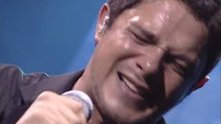 Alejandro Sanz - Medley: Si tú me miras, La fuerza del corazón, Si hay dios, Viviendo deprisa
