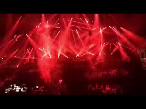 Yeah Yeah Yeahs ft. A - Trak-Heads Will Roll  Live @ AMF: Tiësto Presents Clublife 500