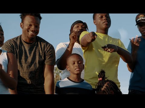 $ip SkyLark - Leave Me Alone (Official Music Video) feat. Reez