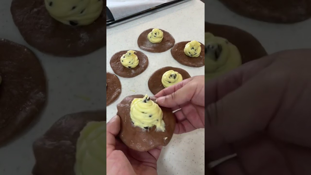 チョコクリームパン