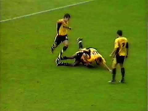 Oxford United 1 Stockport County 1 27th August 2005 League Two