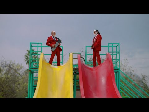 Sueño Fronterizo Feat. Kinky - Nortec: Bostich + Fussible  (Video Oficial)